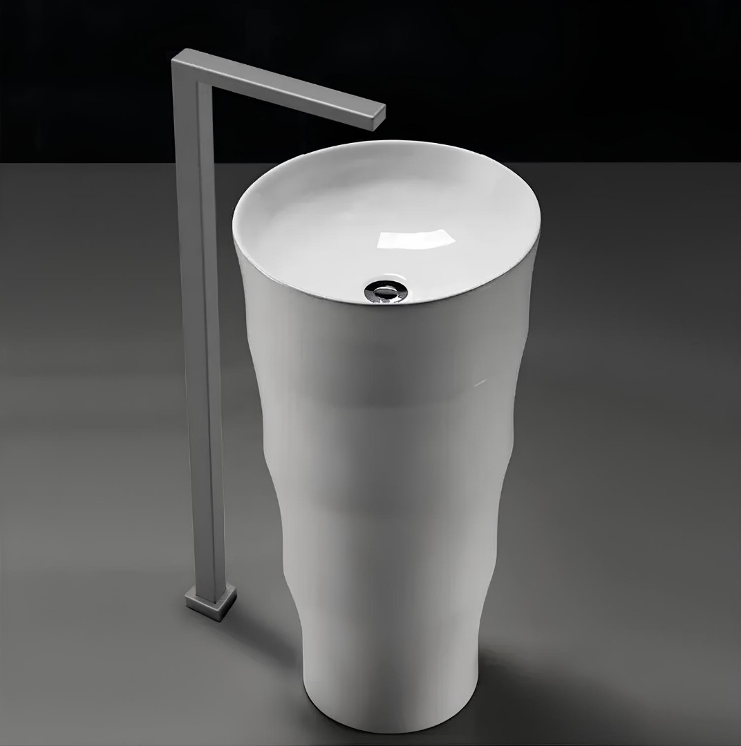 Раковина напольная Ceruttispa Alessia белая, литая с пьедесталом 42х42х83 см