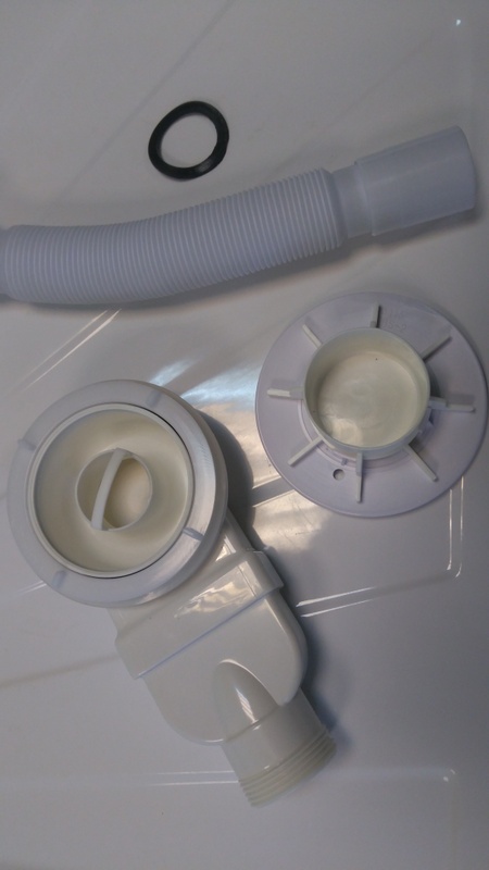 Сифон для низкого поддона Ceruttispa D85мм. под отв. D от 85 до 90мм. с гофрой D40мм. к поддонам Ceruttispa