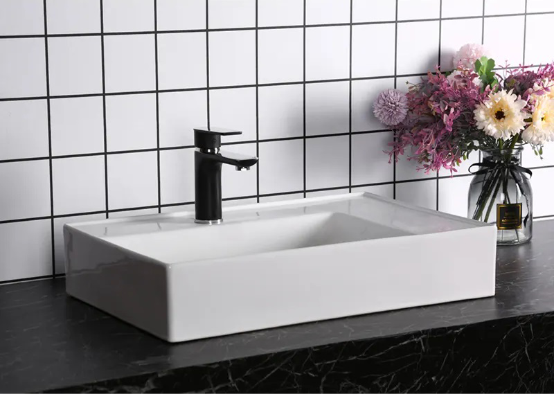 Раковина накладная Ceruttispa CR0017 прямоугольная, белая, 60,5х38х15 см