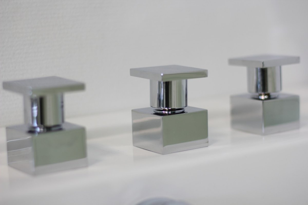 Гидромассажная ванна Ceruttispa C-454A двухместная 170х120 см, с  аэромассажем и цветной подсветкой